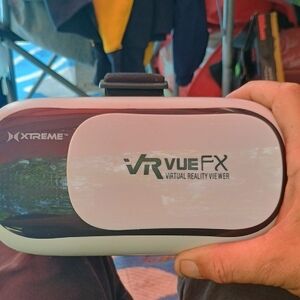 VR VueFX Smartphone VR Headset - Black and White